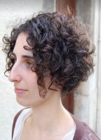 fryzury krótkie - uczesanie damskie z włosów krótkich zdjęcie numer 103B